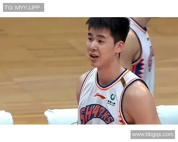 郭昊文：从青涩少年到篮球新星的成长之路与奋斗历程